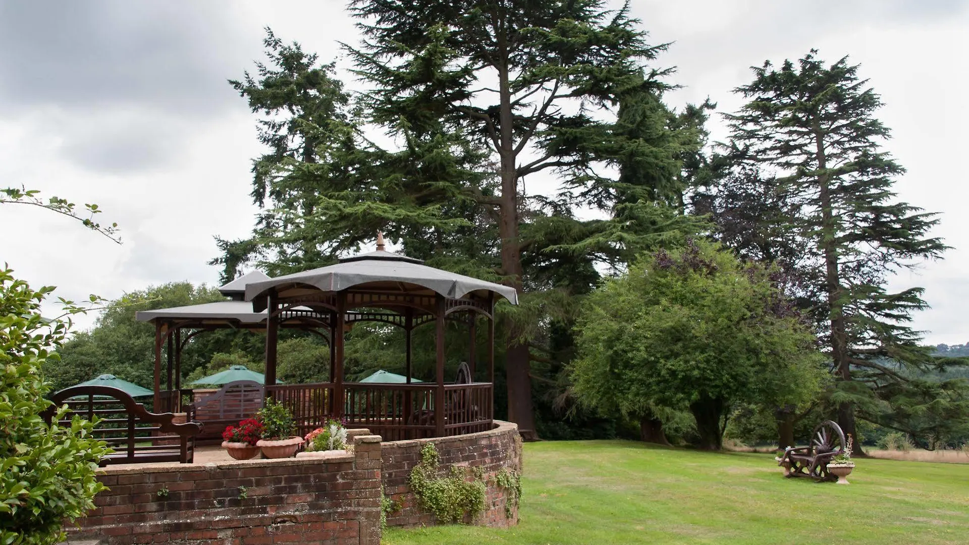 Highley Manor Hotel Balcombe