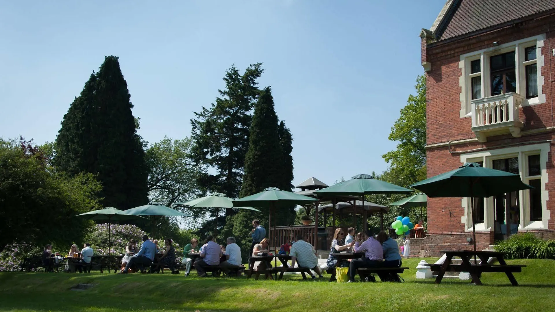 Highley Manor Hotel Balcombe 3*,