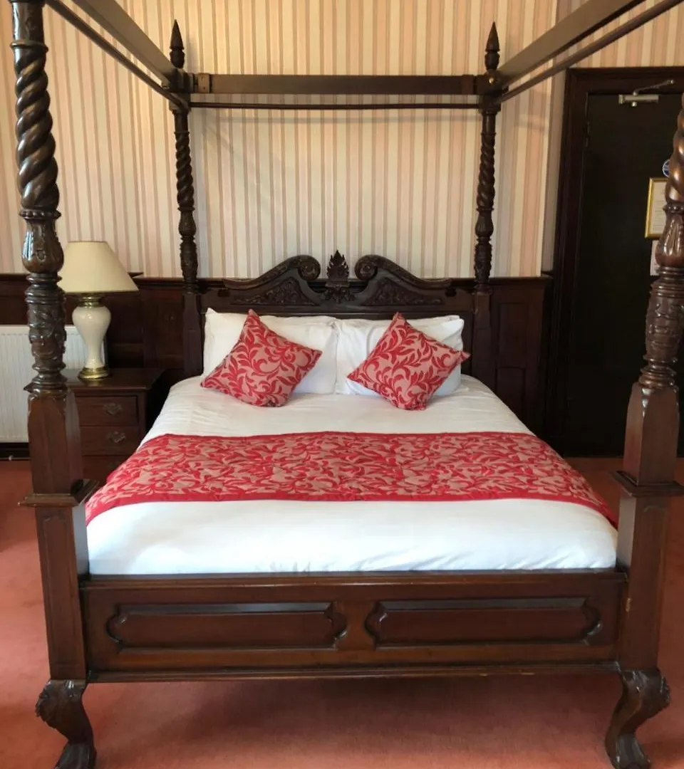 Highley Manor Hotel Balcombe