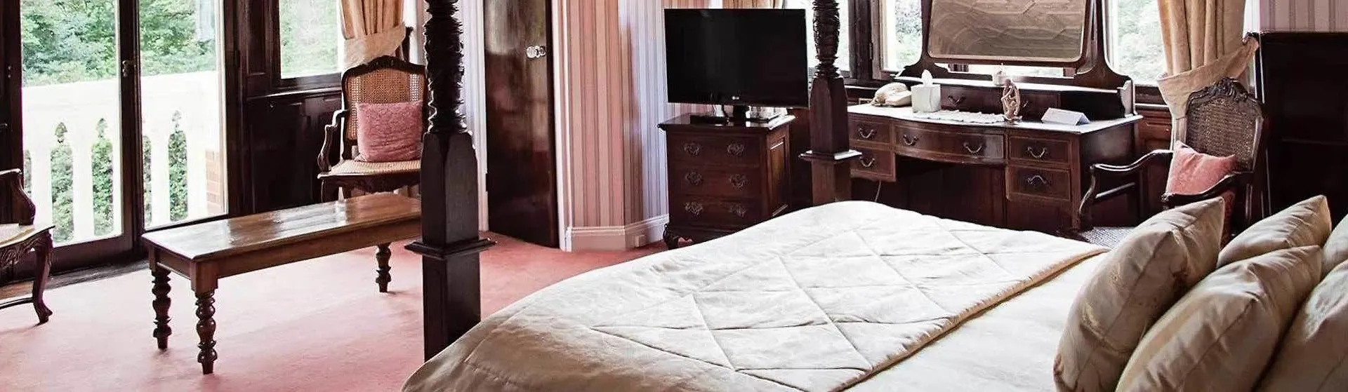 Highley Manor Hotel Balcombe