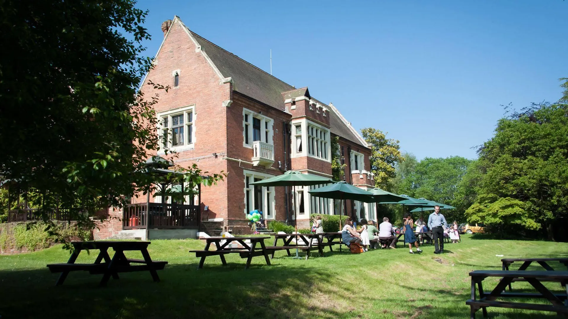 Highley Manor Hotel Balcombe